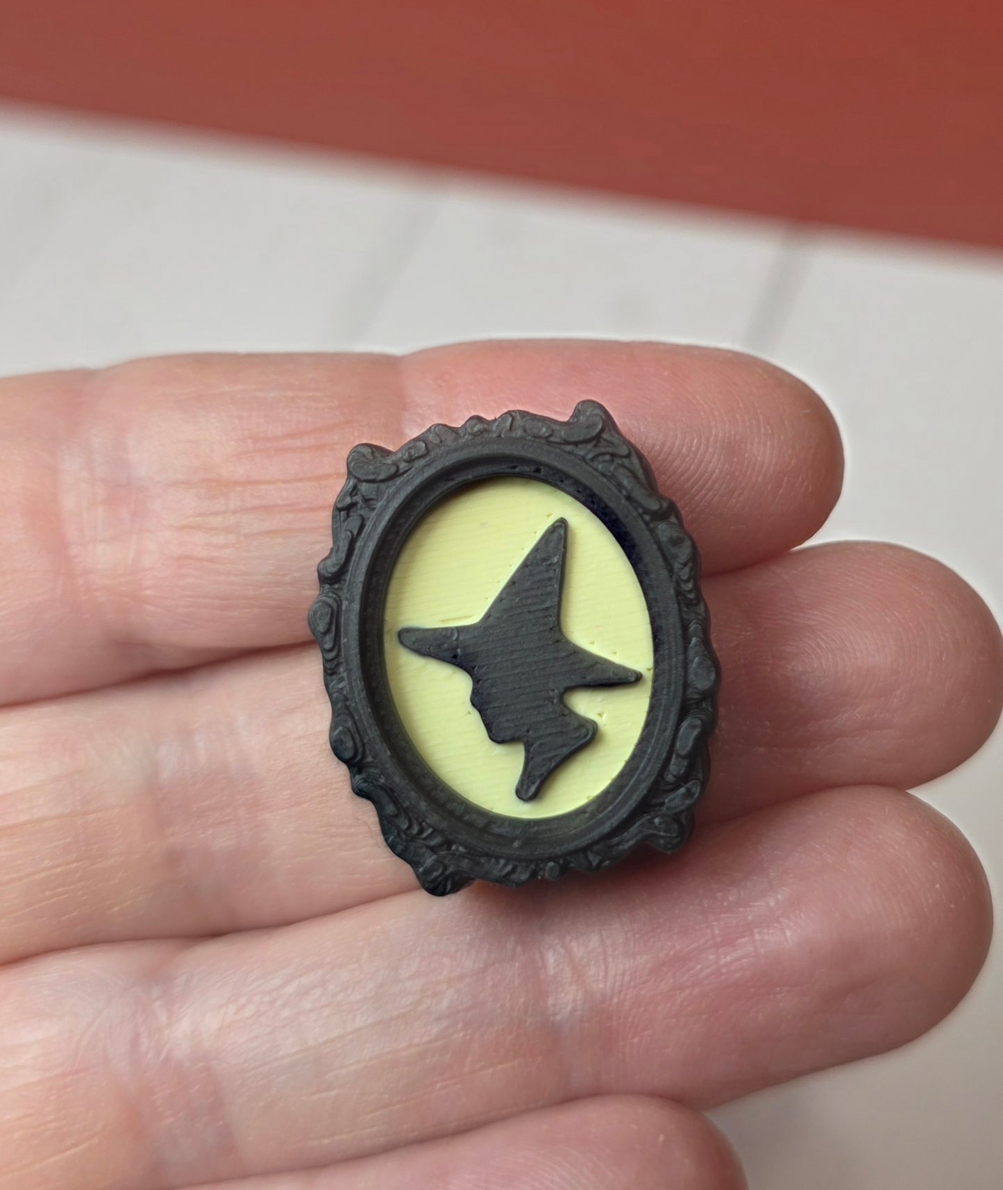 Gothic Bookshelf Clicker - Small