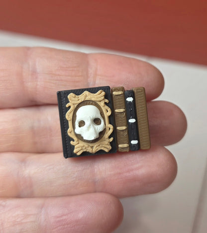 Gothic Bookshelf Clicker - Small